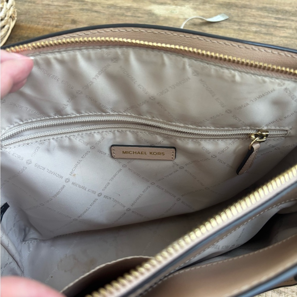 Michael Kors Tan Leather Handbag - Picture 16 of 17